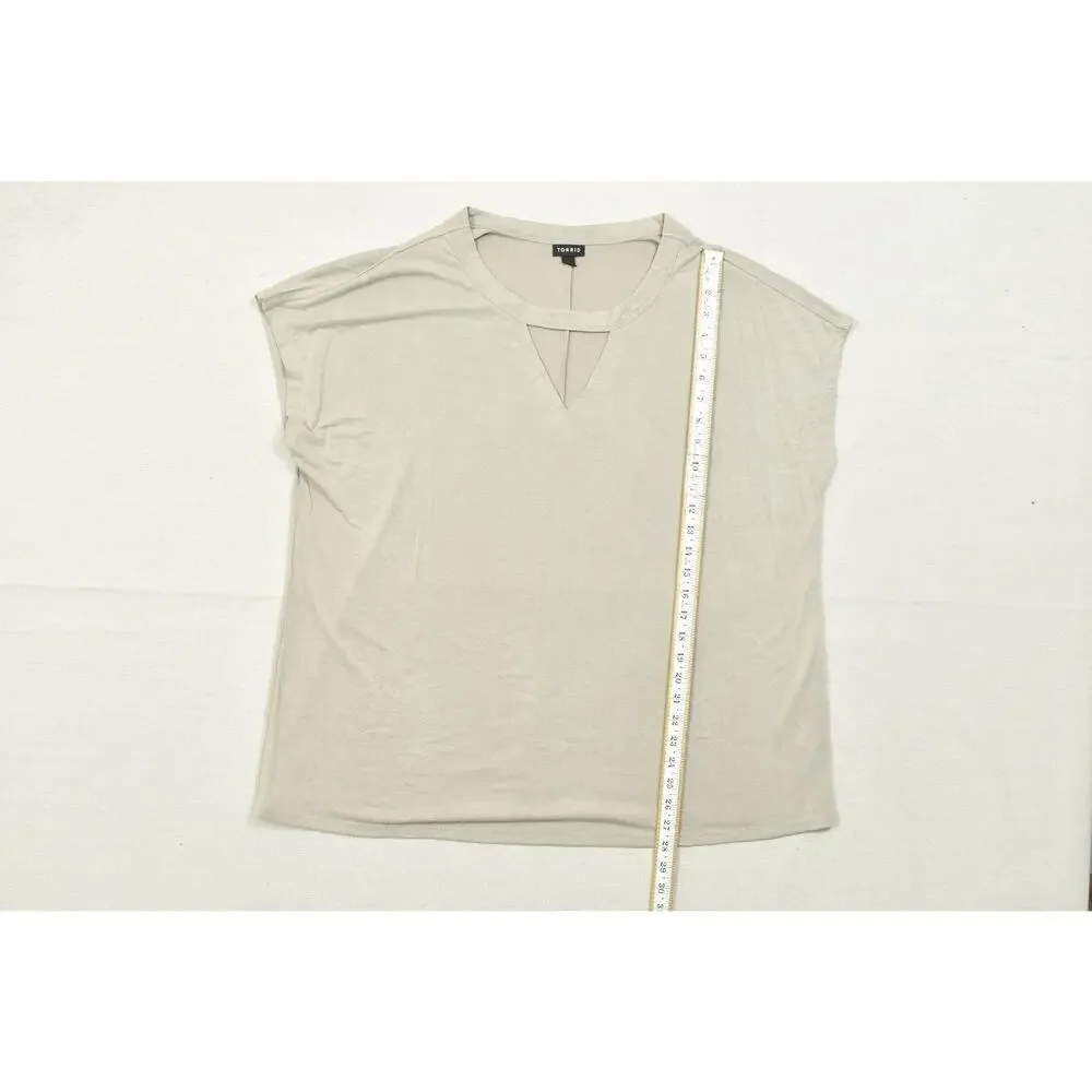 Torrid Women's Size 2 Grey Modal Blend Short Sleeve Cut Out V-Neck T-Shirt